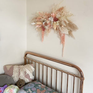 Dried Flowers - Amelia - Dried Flower Wall Hanging Arrangement